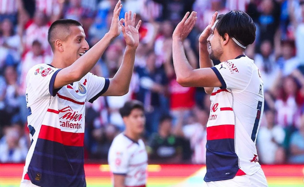 Chivas Quiere Liguilla Directa Y Vence Al Pachuca En Su Casa El