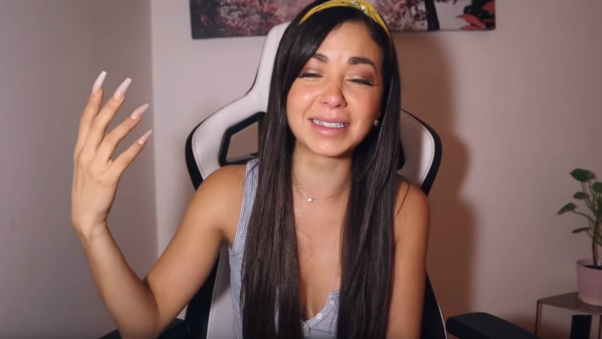 Caeli Rompe En Llanto En Video Tras Denunciar Intento De Violación Por Parte De Youtubers El