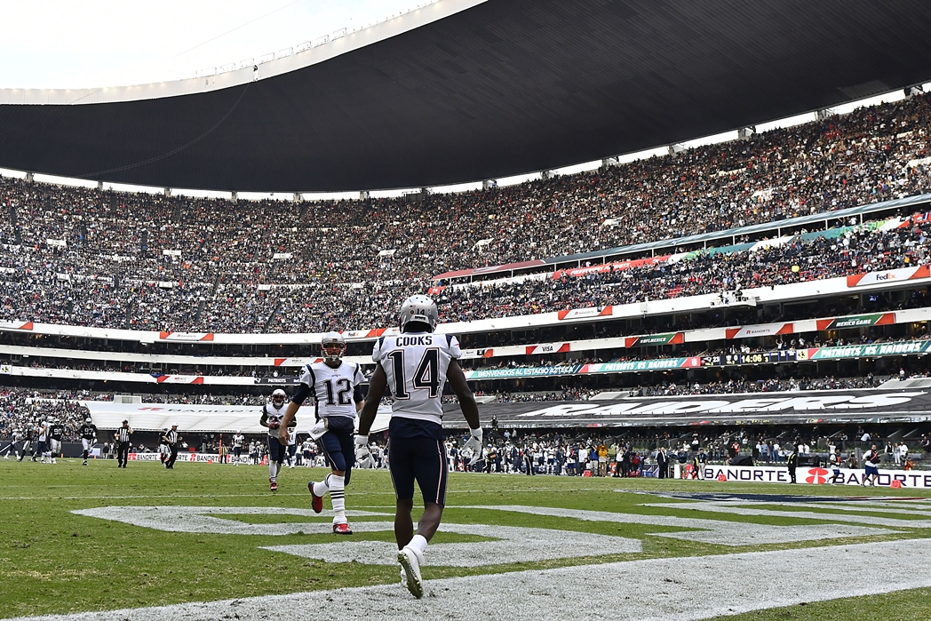 sin-estacionamiento-el-monday-night-football-en-el-estadio-azteca-el