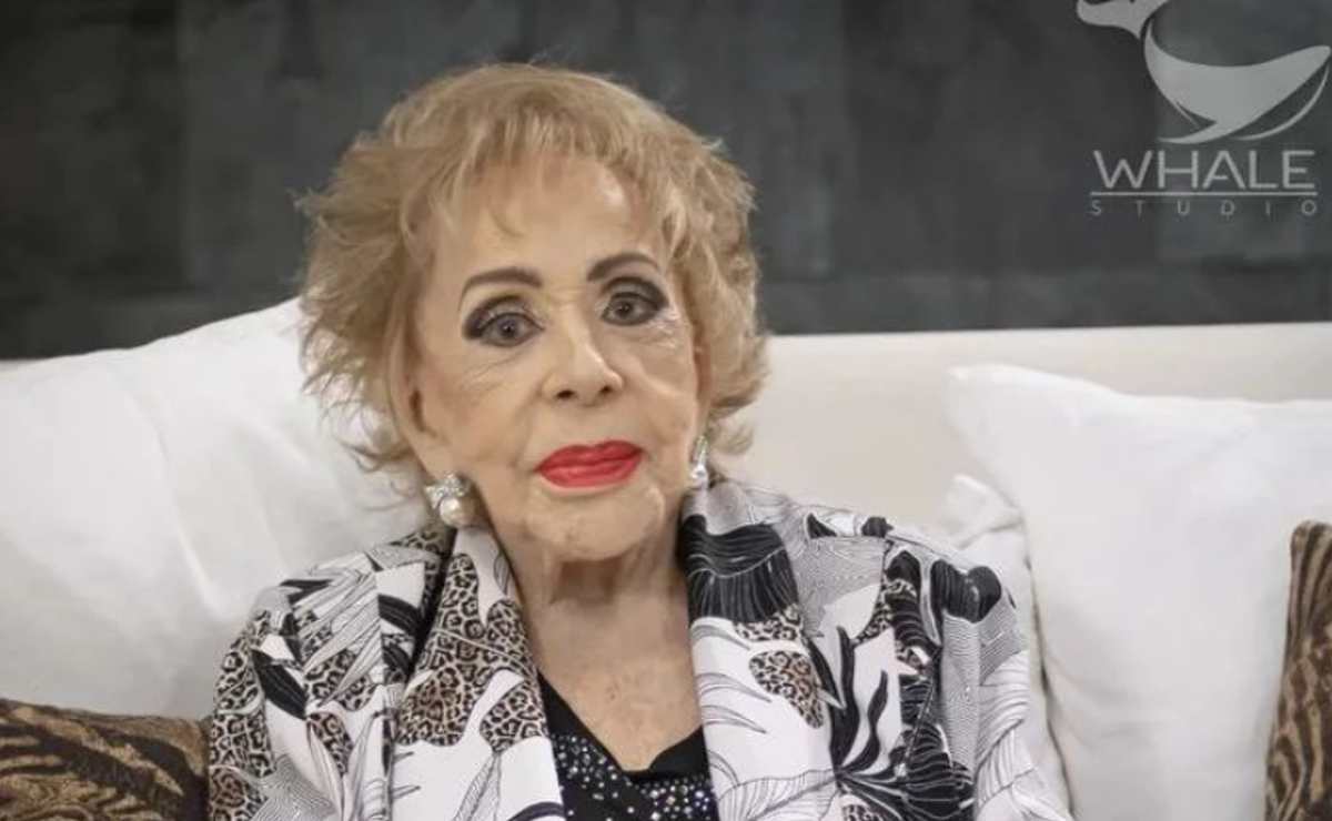 Buenas noticias Silvia Pinal recibe 2024 en su casa El Gráfico