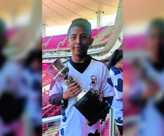 Deportes Futbol Amateur nuevas promesas del futbol Adrián Romero