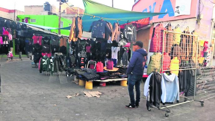 Vendedores ambulantes vuelven a llenar las calles aledañas al Mercado Juárez,  en Toluca | El Gráfico Historias y noticias en un solo lugar