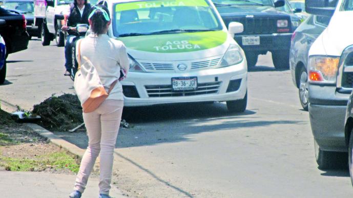 Pasajera Salta De Taxi A Bordo Tras Acoso De Conductor El Gráfico Historias Y Noticias En Un 9823