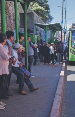 Habitantes de Milpa Alta sufren para conseguir transporte y moverse en la CDMX