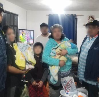 Familia queda atrapada en su casa por caída de una barda en Tlalpan