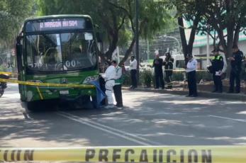 Camionero a exceso de velocidad arrastra hasta matar a señora en la Miguel Hidalgo