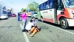 Hacen volar a un peatón acelerado en Querétaro 