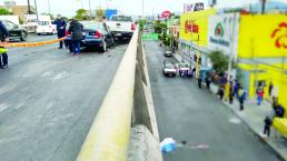 Transportista cae de puente vehícular, en Francisco del Paso y Troncoso