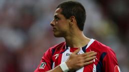 'Chicharito' volvería a Chivas por seis meses