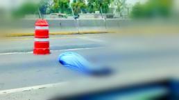 Camioneta lleva a joven al panteón, en la autopista de cuota a Celaya