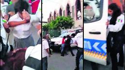 mujer policía tránsito agrede estudiante chava secundaria pelea graban video Zacatepec