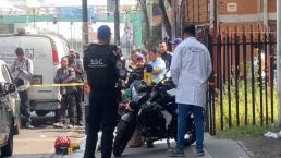 Motociclista se estrella con poste y muere en Iztapalapa