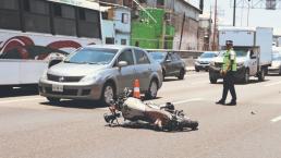 Biker sin casco pierde la vida al estrellarse contra camión en la México-Pachuca