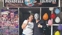 Luchador y su mamá emprenden con panadería en Coacalco