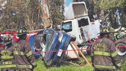 Pareja muere en trágico choque con tráiler en la carretera Toluca-Atlacomulco