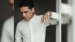 Christian Nodal en plan fifí: es portada de revista de moda y sin tatuajes en el rostro