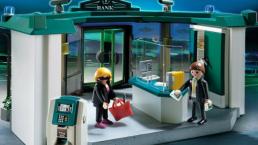 Playmobil “asalta bancos” causa polémica 