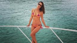 Alessandra Ambrosio se moja en la playa | VIDEO