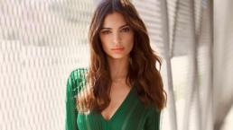 Emily Ratajkowski filtra foto sin sostén