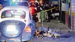 Atacan a tres con disparos frente a bar de Neza